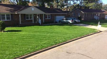 lawn care Andrews Lawn Service, LLC